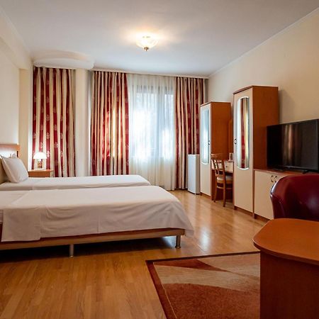 Primavera 1 Hotel Pazardzhik Exterior photo